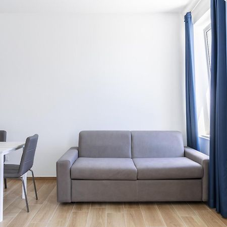 Residence Torvaianica Dış mekan fotoğraf